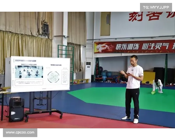中长跑队训练创新与团队协作策略探讨助力提升竞技水平 中长跑队训练创新与团队协作策略探讨助力提升竞技水平